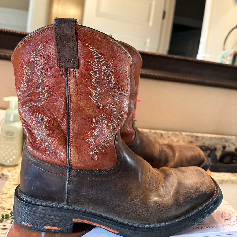Ariat